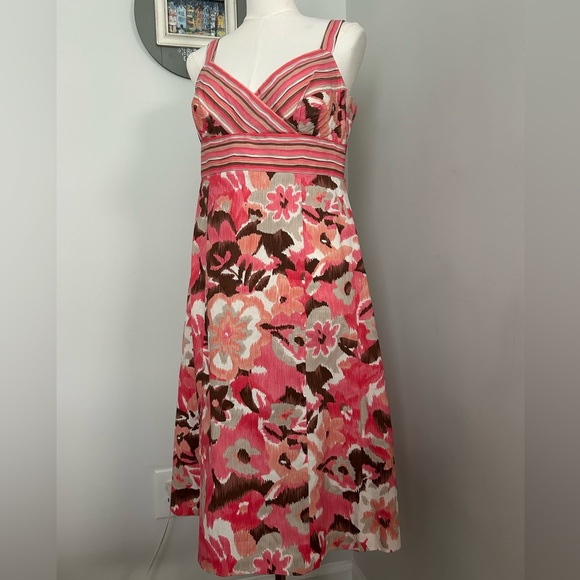 R&K Originals Dresses & Skirts - R&K Originals Dress Cross Over V-Neck Empire Waist Fit/Flare Smocked Back Size 6